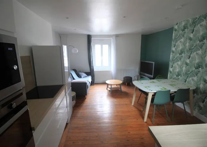 Duplex - En Plein Centre - 6 Pers Апартаменты