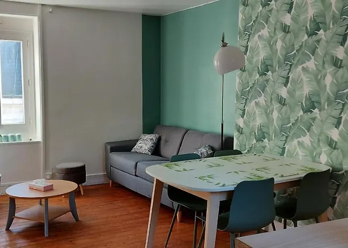 Duplex - En Plein Centre - 6 Pers Апартаменты